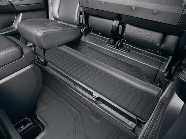 Bandeja de carga debajo del asiento (Ridgeline 24-26)